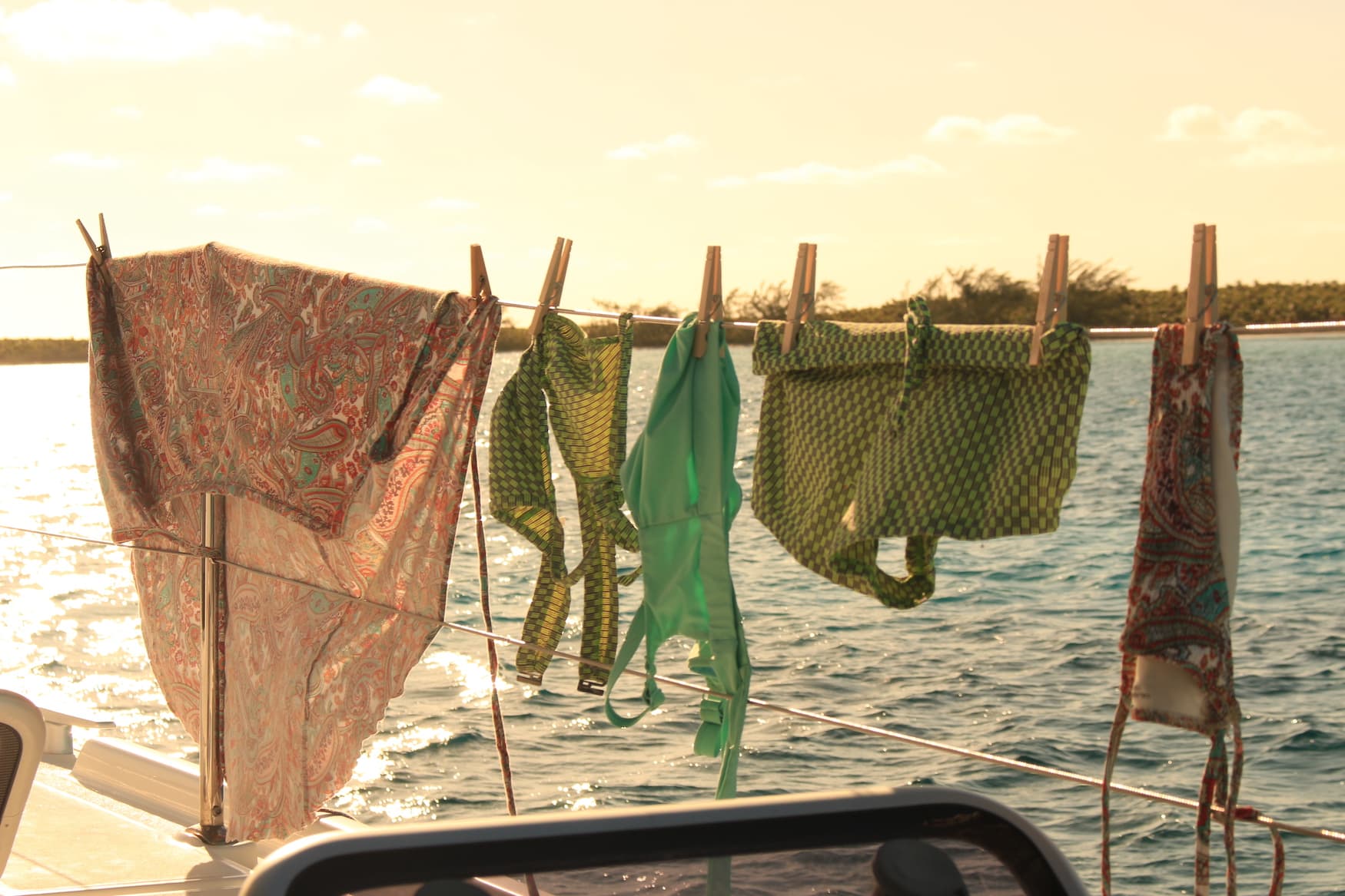 Wäsche auf einem Segelboot