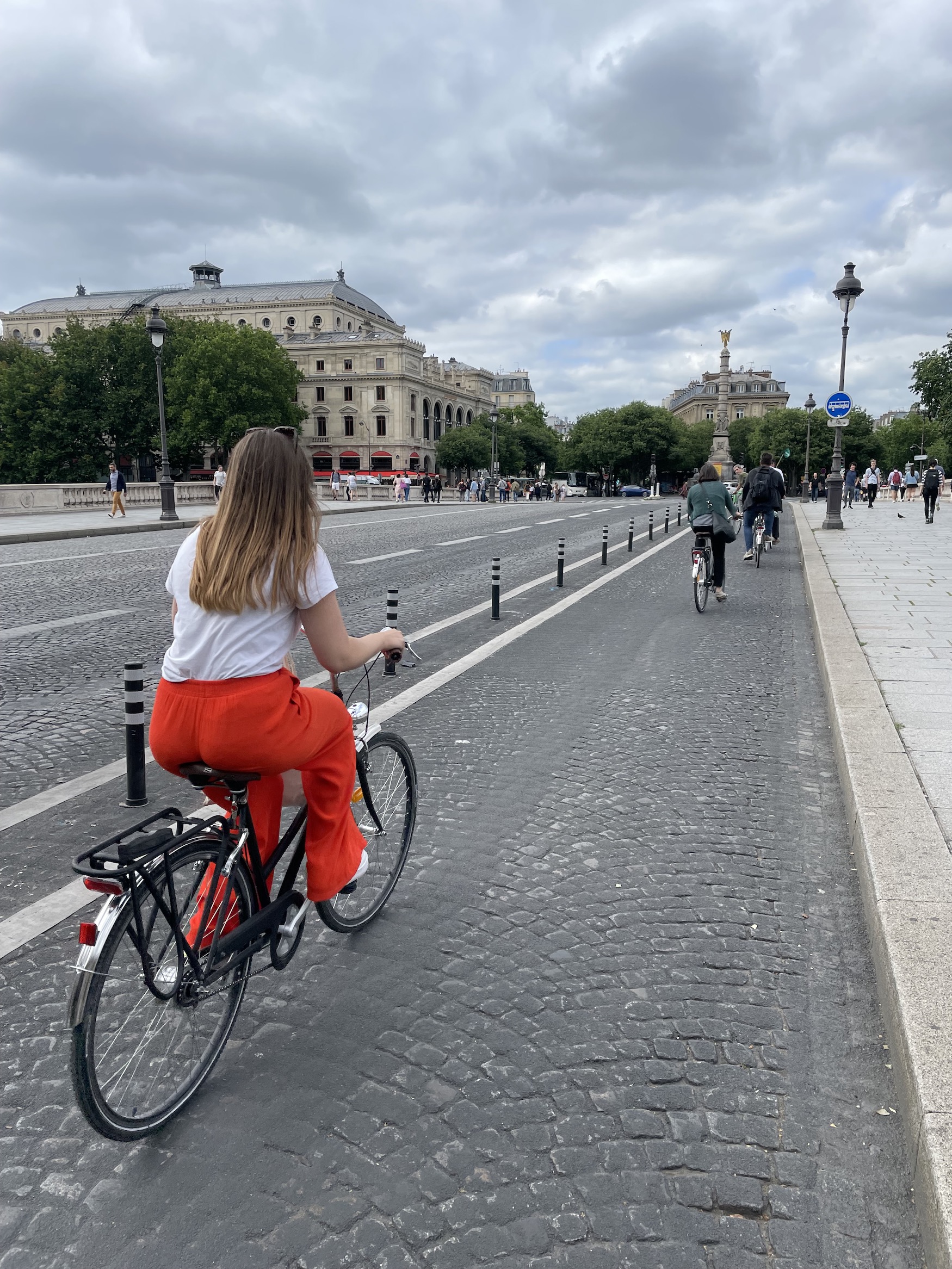 Nachhaltig durch Paris mit dem Fahrrad