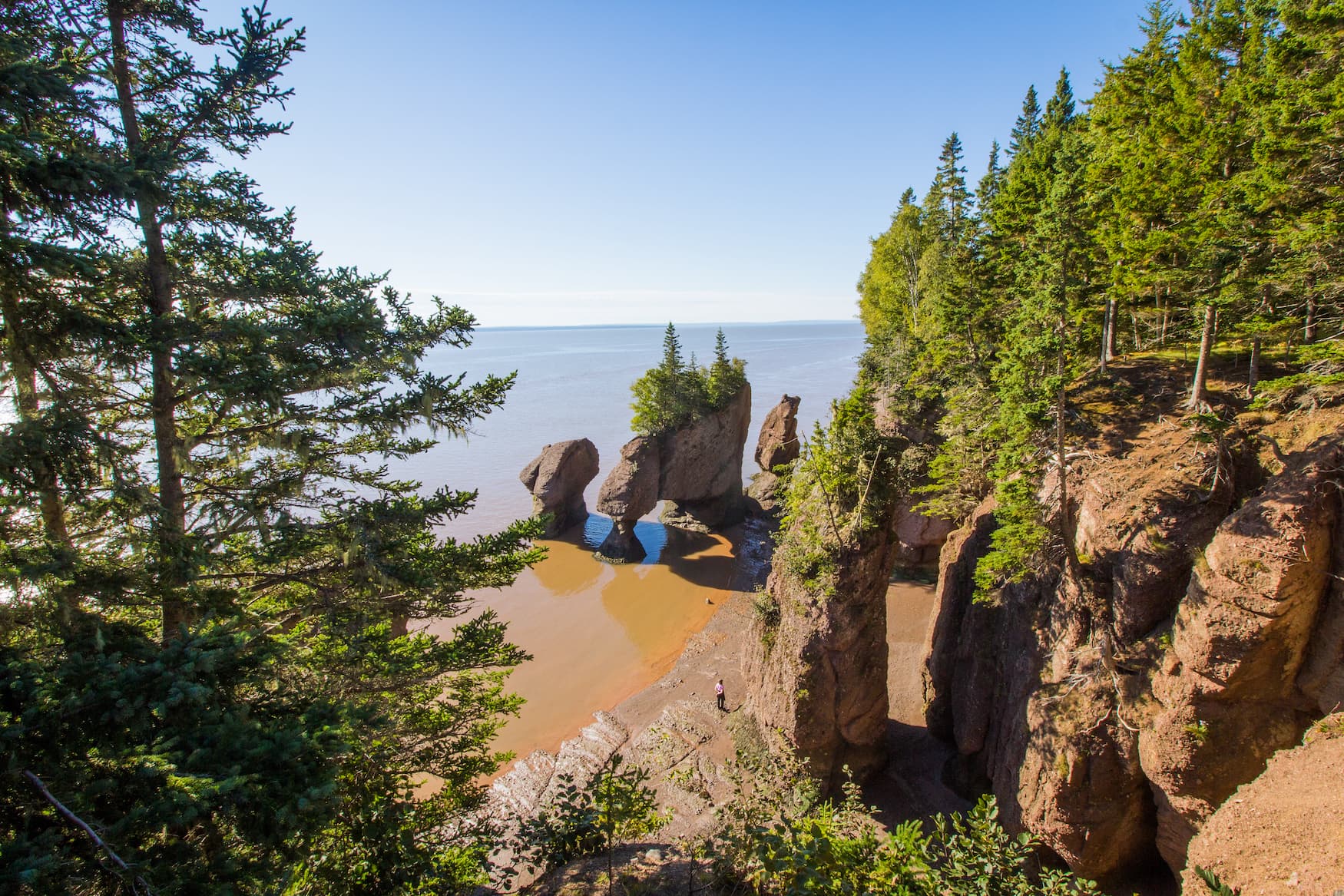Hopewell Rocks in einem der schönsten Nationalparks in Kanada