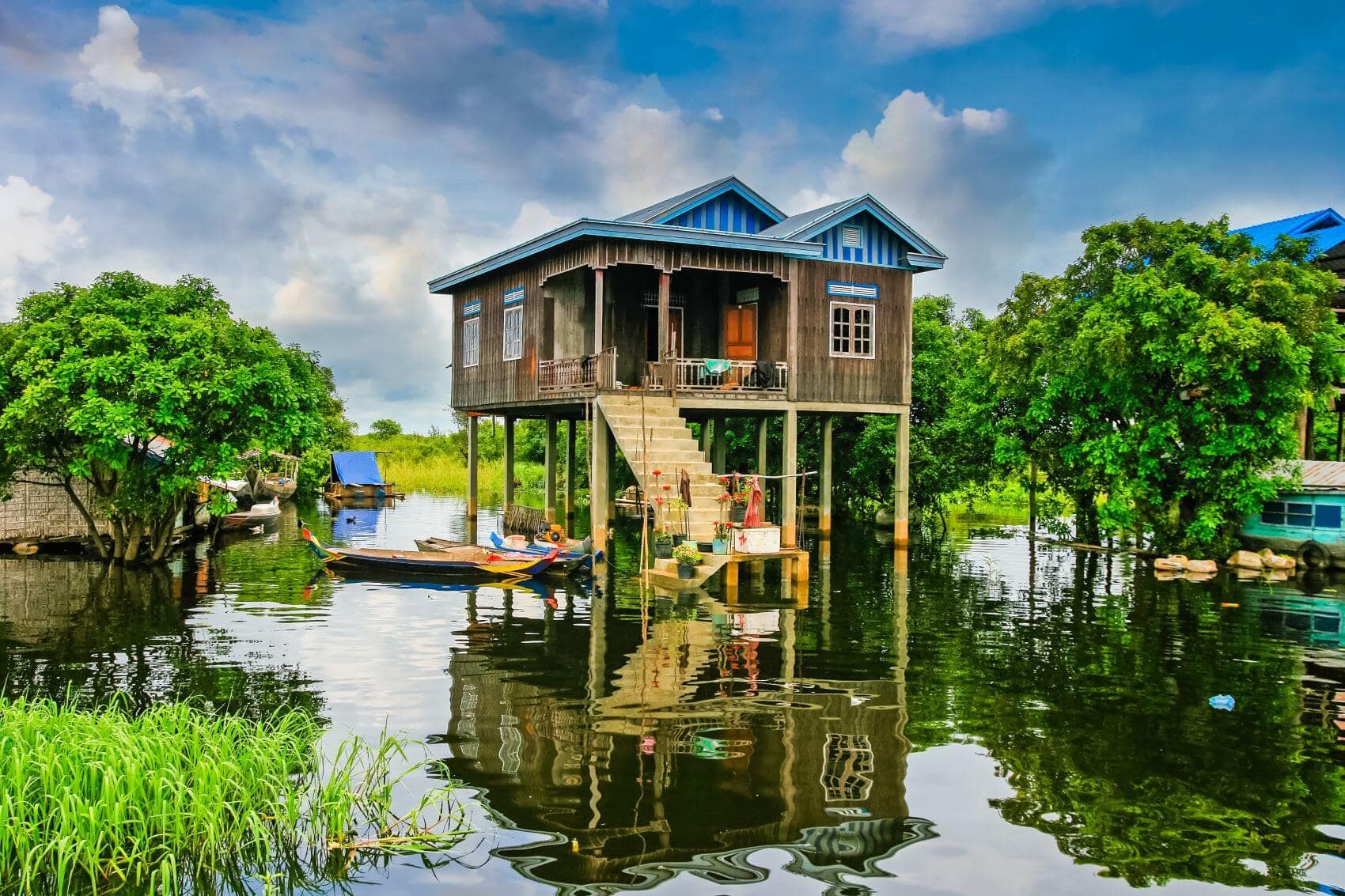Haus auf Stelzen See Tonle Sap in Kambodscha 