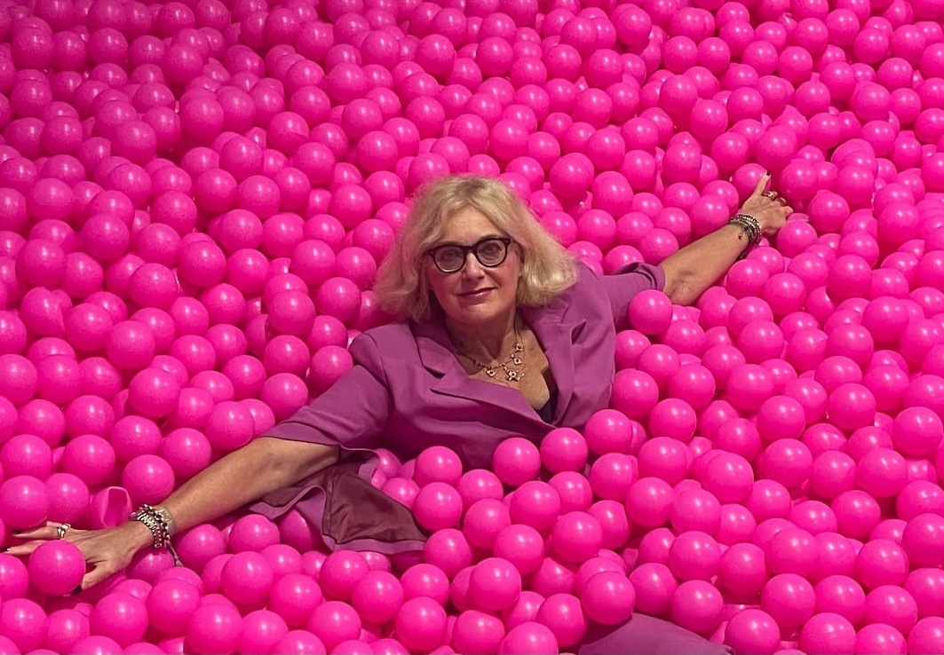 Autorin Simone Sever im Himmel im Pink Palace in Porto