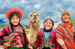 Kinder in Peru
