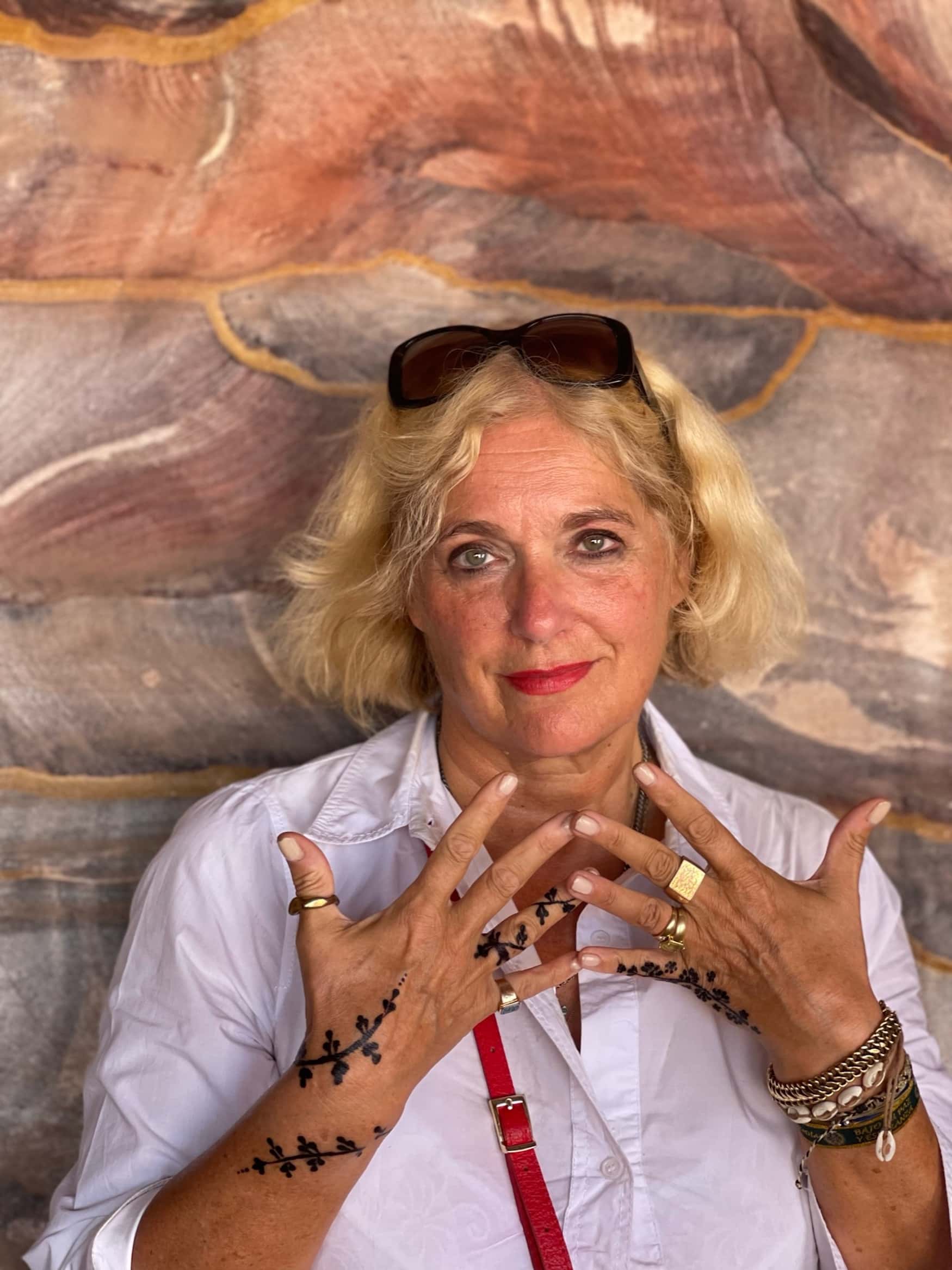 Autorin Simone liebt ihr Henna in Jordanien