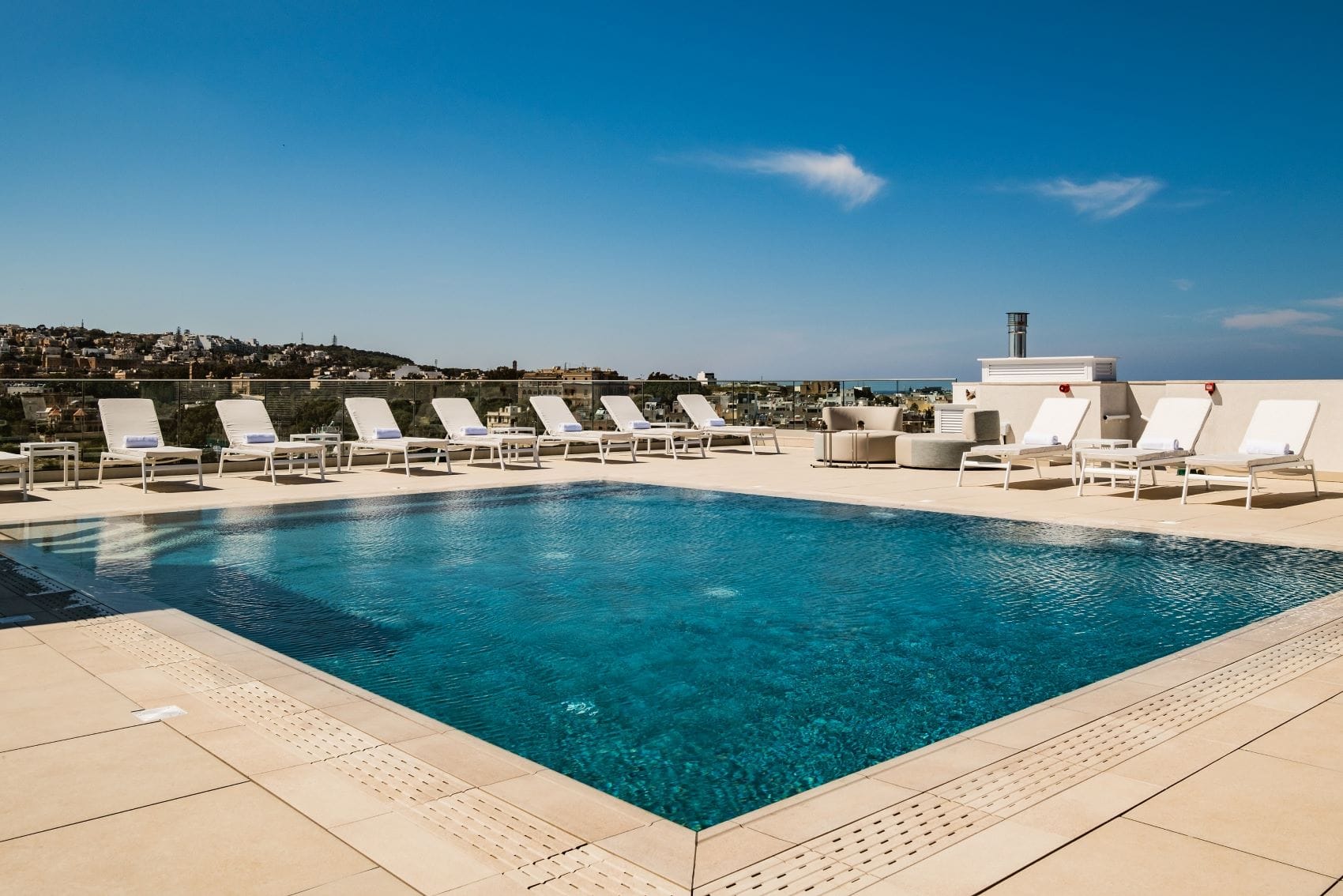 Pool AC Hotel by Marriott St. Julian’s Malta