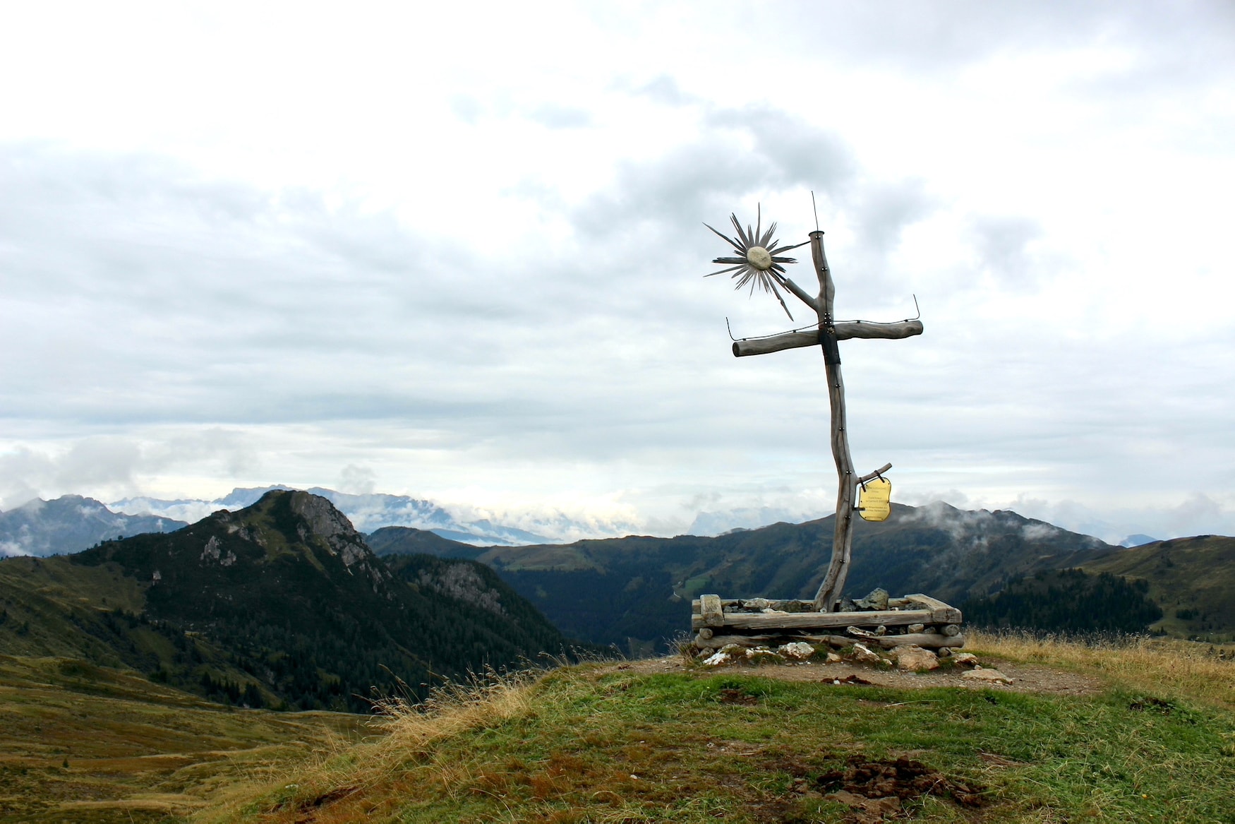 Gipfelkreuz auf dem Salzburger Almenweg