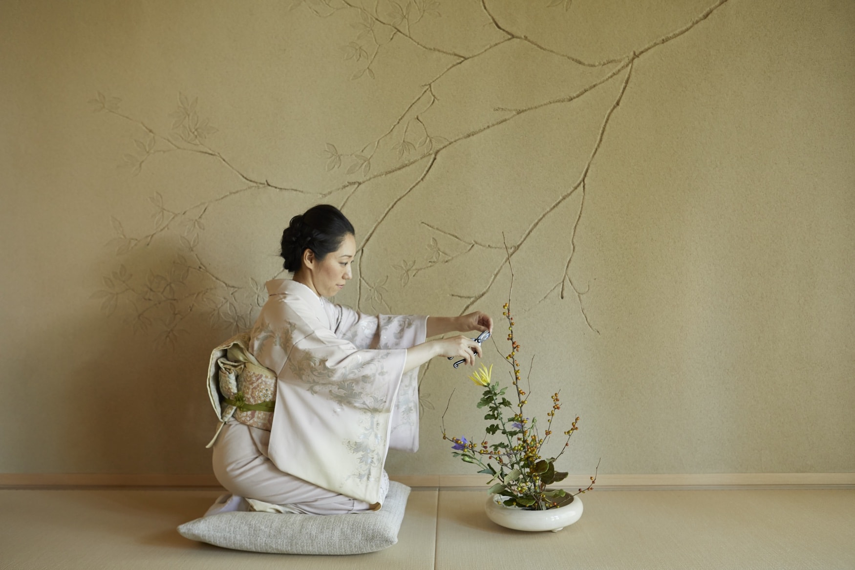 Ikebana Flower Arranging