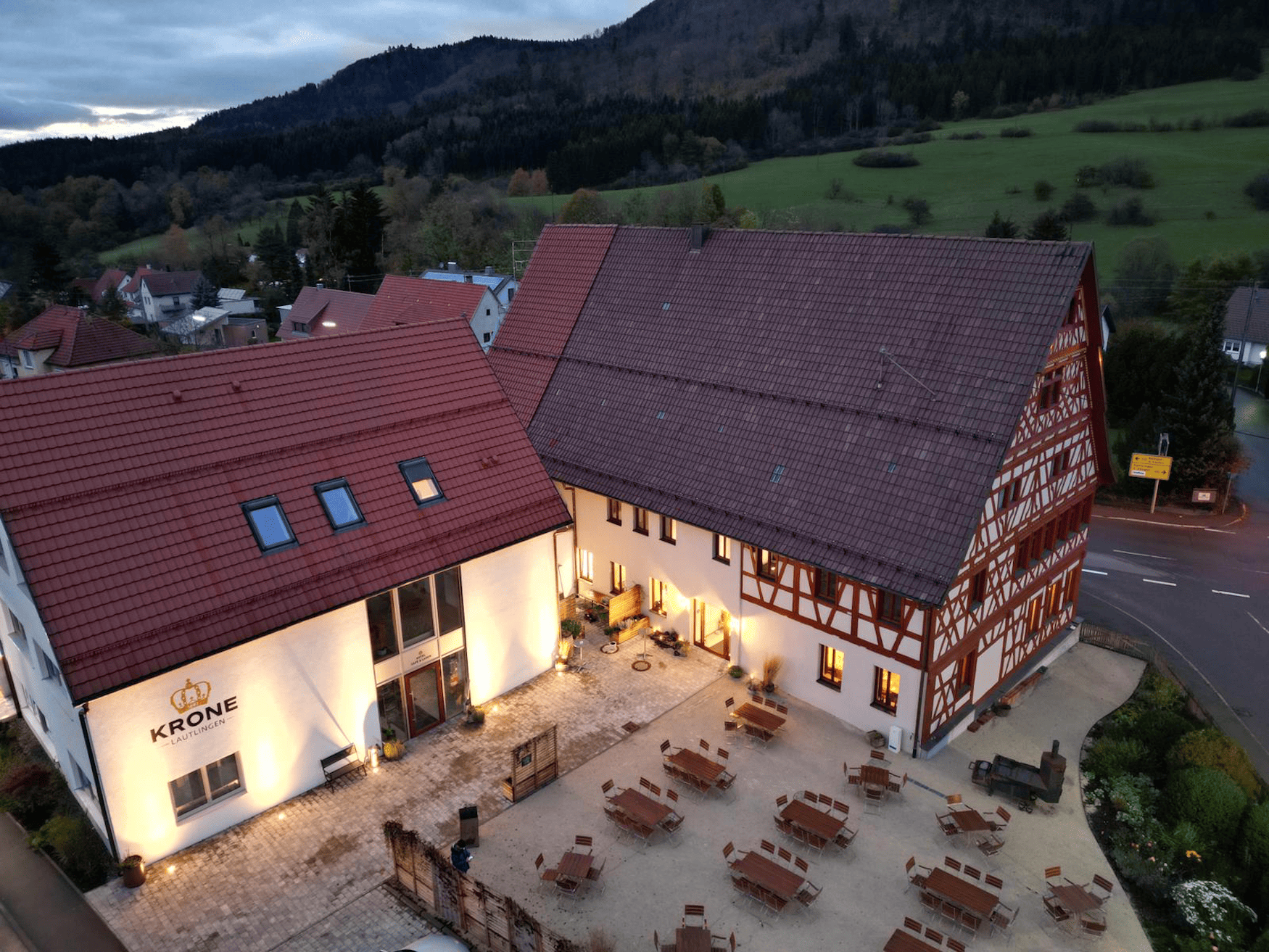 Hotels mit Historie: Biergarten im Gasthof Krone