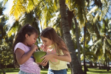 Erfrischung für Groß und Klein im Resort La Pirogue auf Mauritius