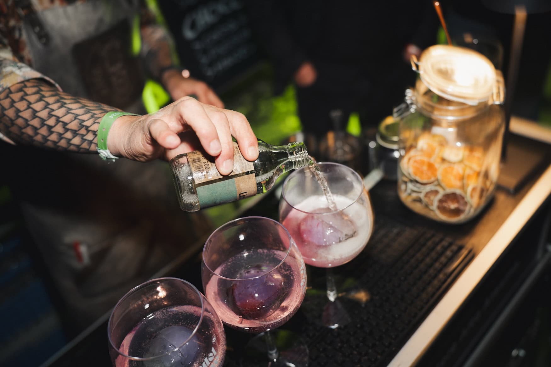 Gin-Festival in Schenna im Frühling