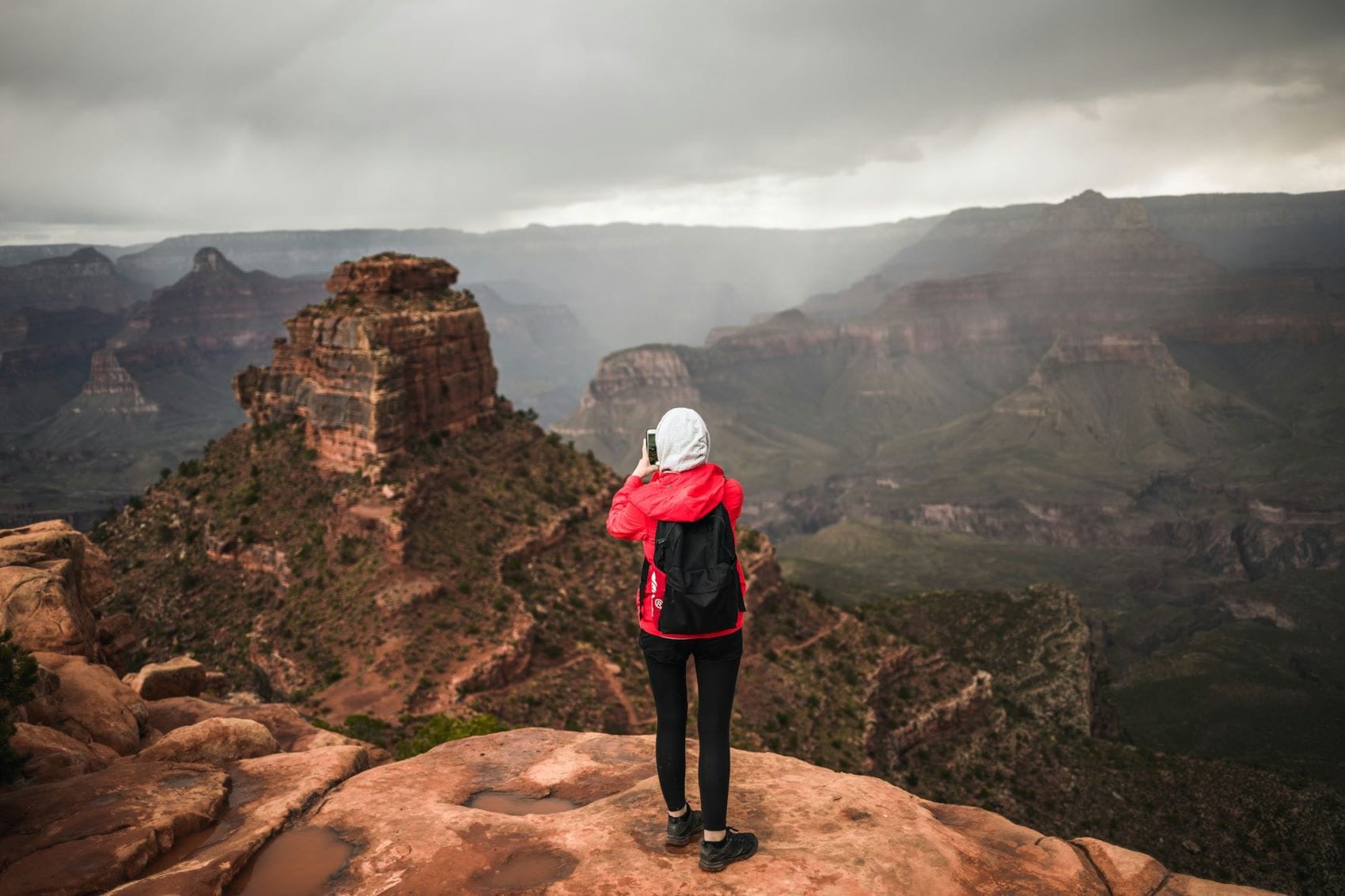 Tourist fotografiert Grand Canyon Landschaft 