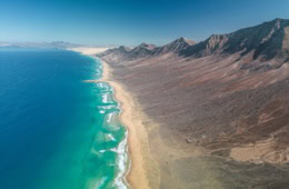 Playa de Cofete auf Fuerteventura von der Drohne aufgenommen