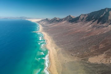 Playa de Cofete auf Fuerteventura von der Drohne aufgenommen