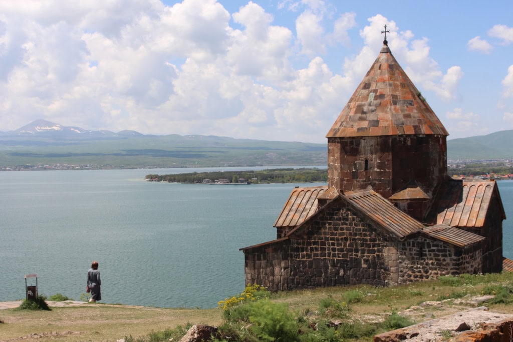 Kloster am Sewansee in Armenien