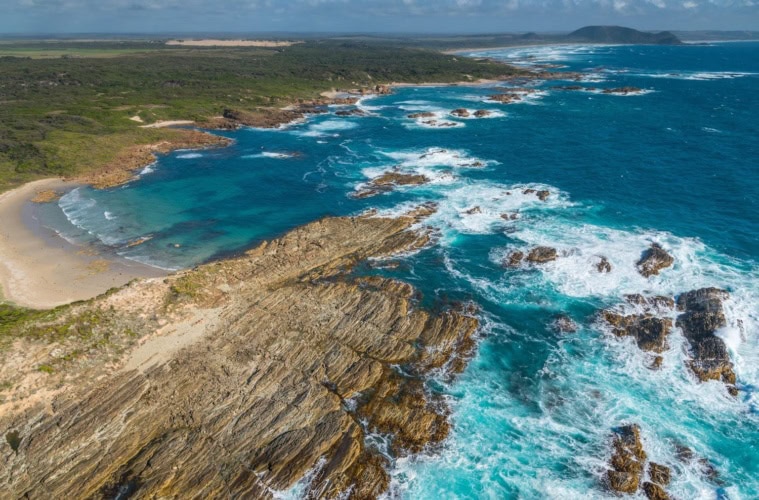 Aussicht auf das Meer und die Landschaft in Tasmanien