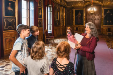 Kinderführung durch das Schweriner Schloss mit Prinzessin Thea.