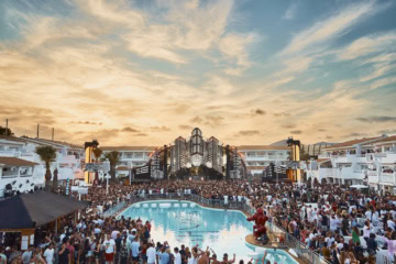 Die Party geht ab im Ushuaïa Ibiza Beach Hotel