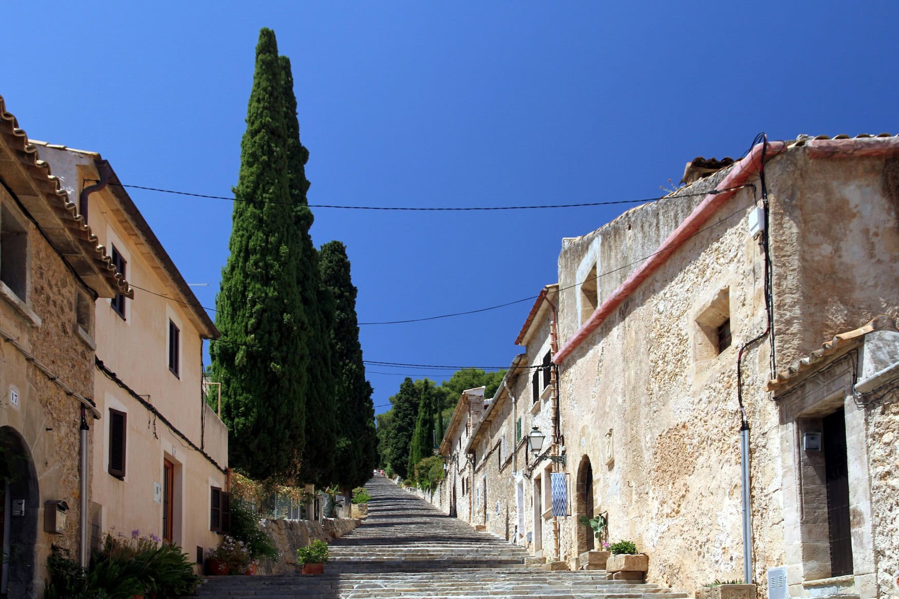 Eines der authentischen Dörfer auf Mallorca: Pollença.