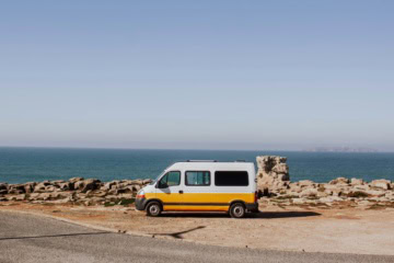 Portugal ist das perfekte Land für einen Roadtrip im Herbst.