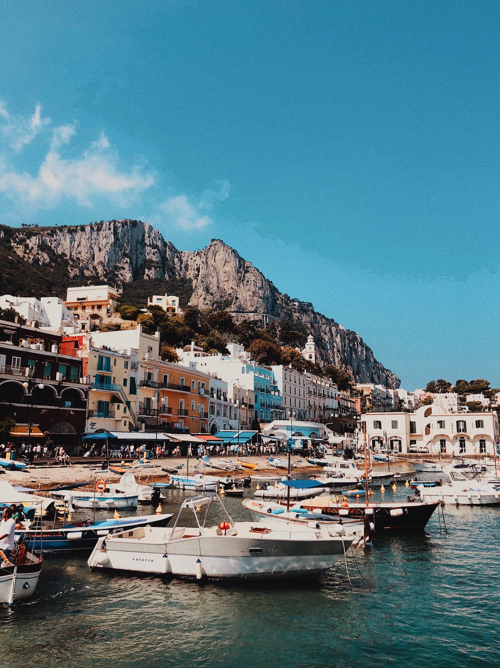 Aussicht auf die Insel Capri in Italien