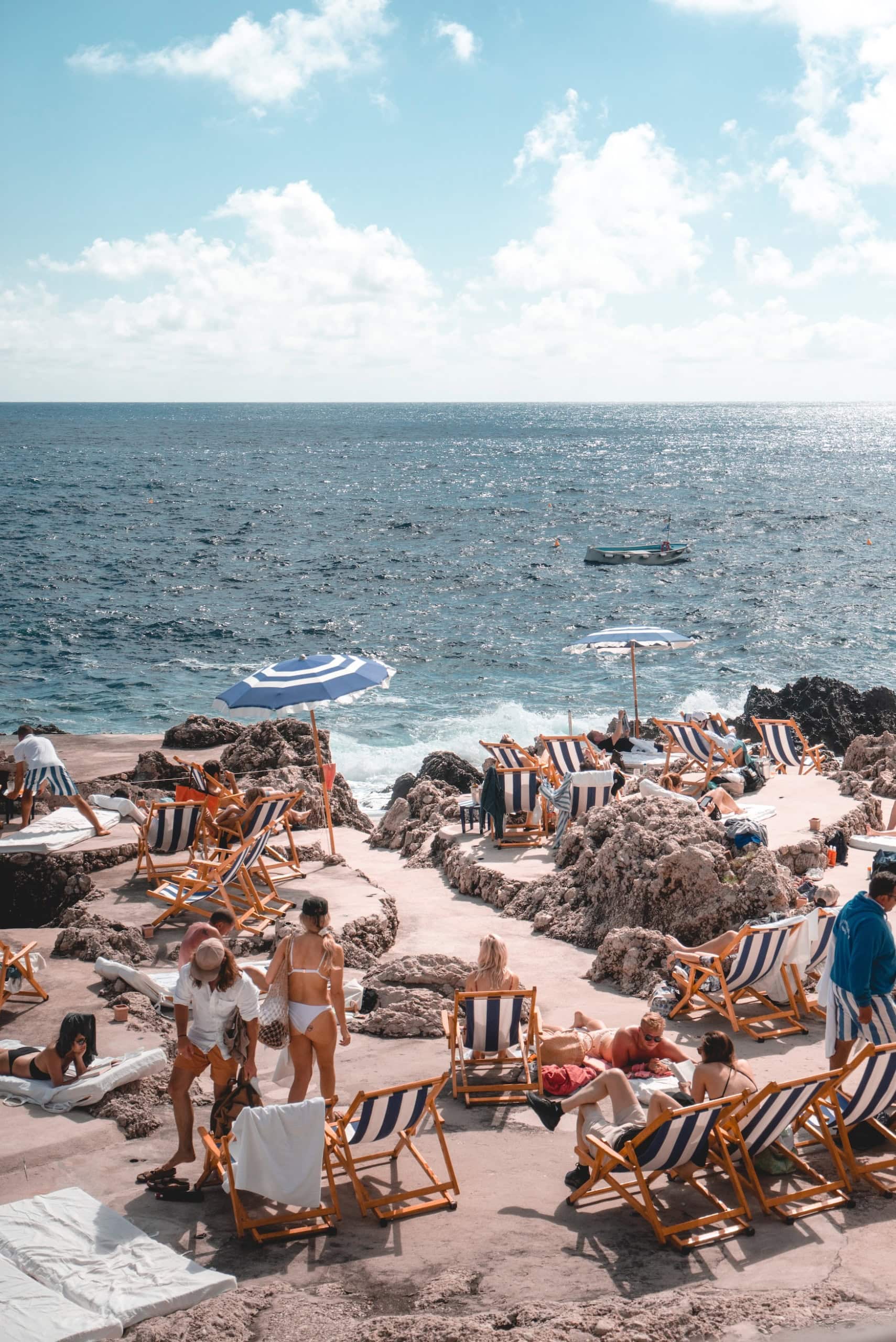 Strandszene in Italien auf Capri