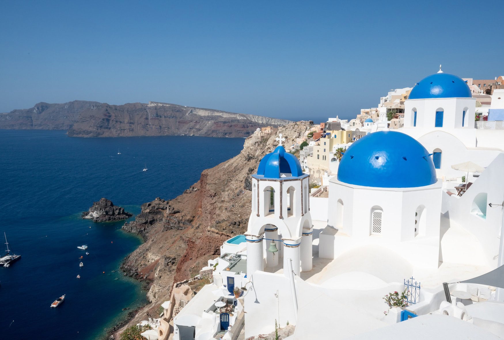 Santorin und seine Caldera sind eines der Hauptziele der Ägäis-Kreuzfahrt.