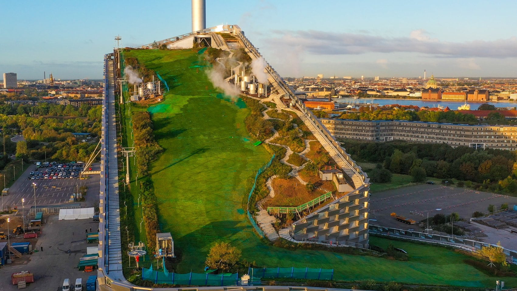 Blick auf die CopenHill-Areal Skipiste in Kopenhagen.