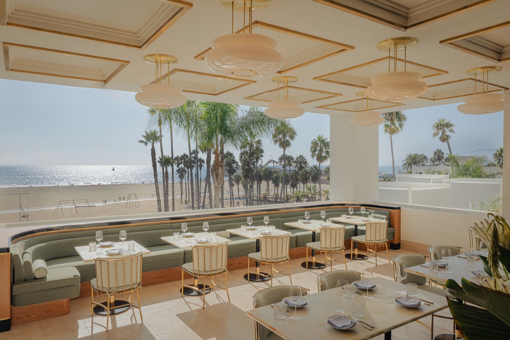 Restaurantterrasse im Regent Santa Monica Beach 