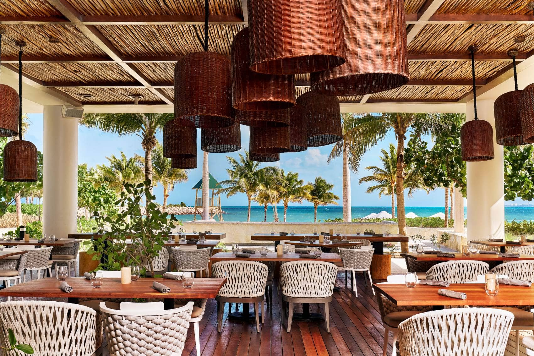 SLS Playa Mujeres Restaurant Terrasse