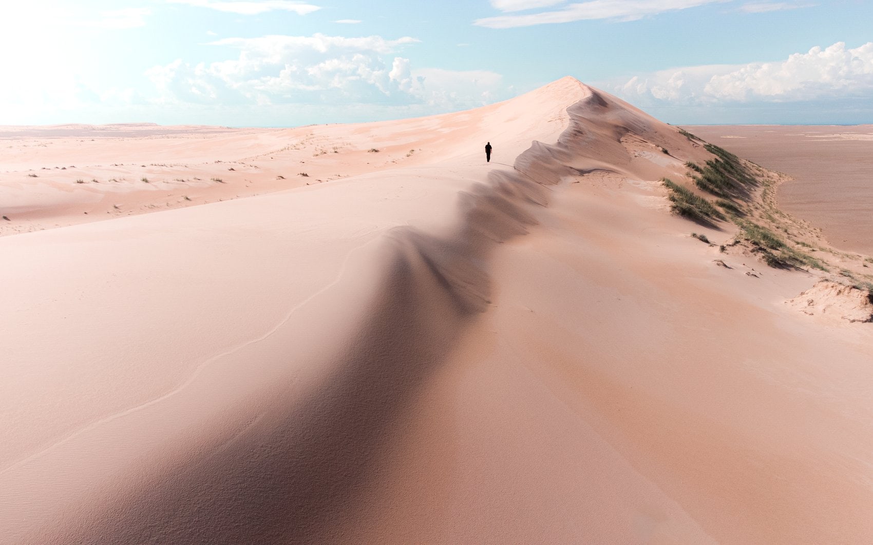 Für Wüstenfans: Die Athabasca Sand Dunes – Kanadas überraschendes Sandmeer mitten in der Wildnis! I Foto: Tourism Saskatchewan/Thomas Garchinski