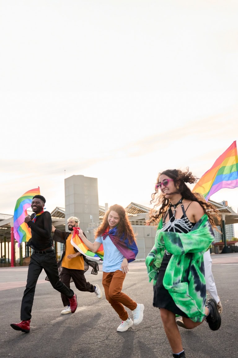 LGBTQ auf Reisen: Wo queere Menschen willkommen sind und wo Vorsicht geboten ist
