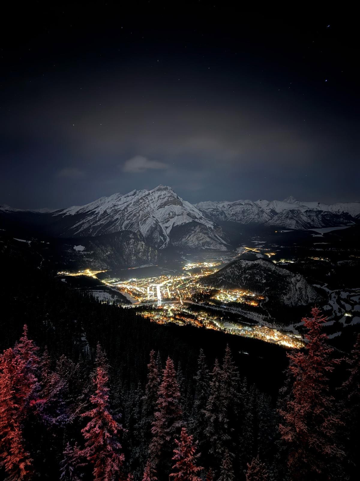 Banff von oben wegen des Nigh Rise 