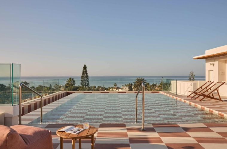 Pool-Anlage im Kimpton Los Monteros Marbella