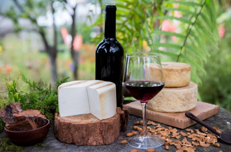 Wein und Käse aus La Palma