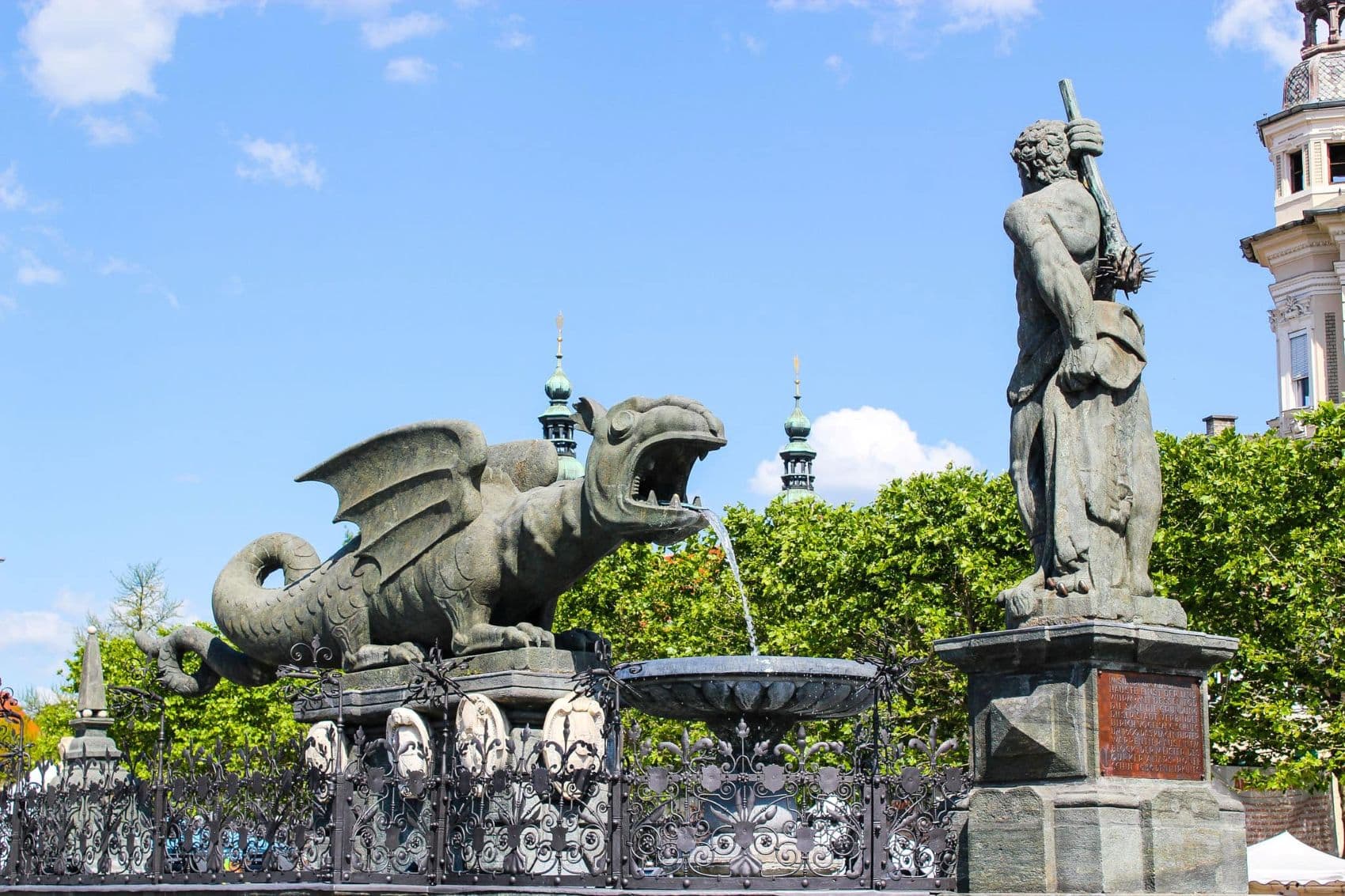 Sehenswürdigkeit Lindwurmbrunnen in Klagenfurt 