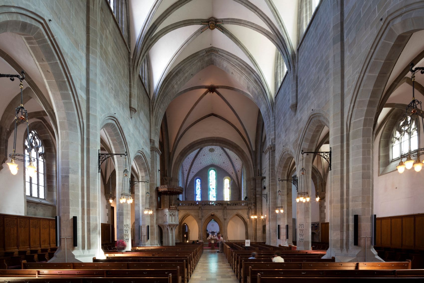 Innenraum der Kirche Fraumünster in Zürich 