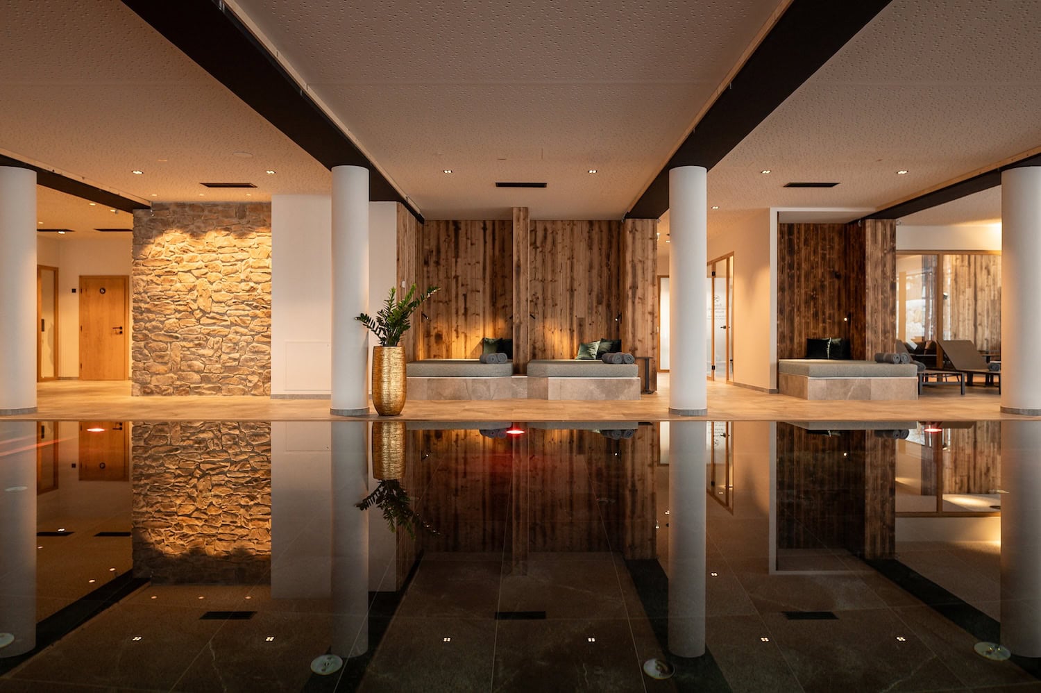 Spabereich in den ADEA Lifestyle Suites Fieberbrunn