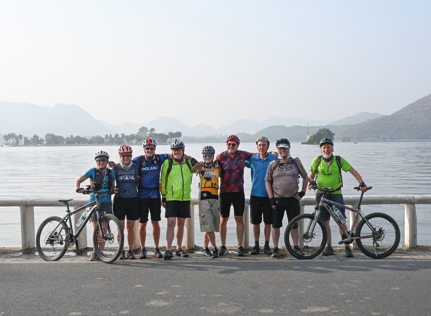 Gruppe bei der Rundreise durch Rajasthan mit Hauser Exkursionen