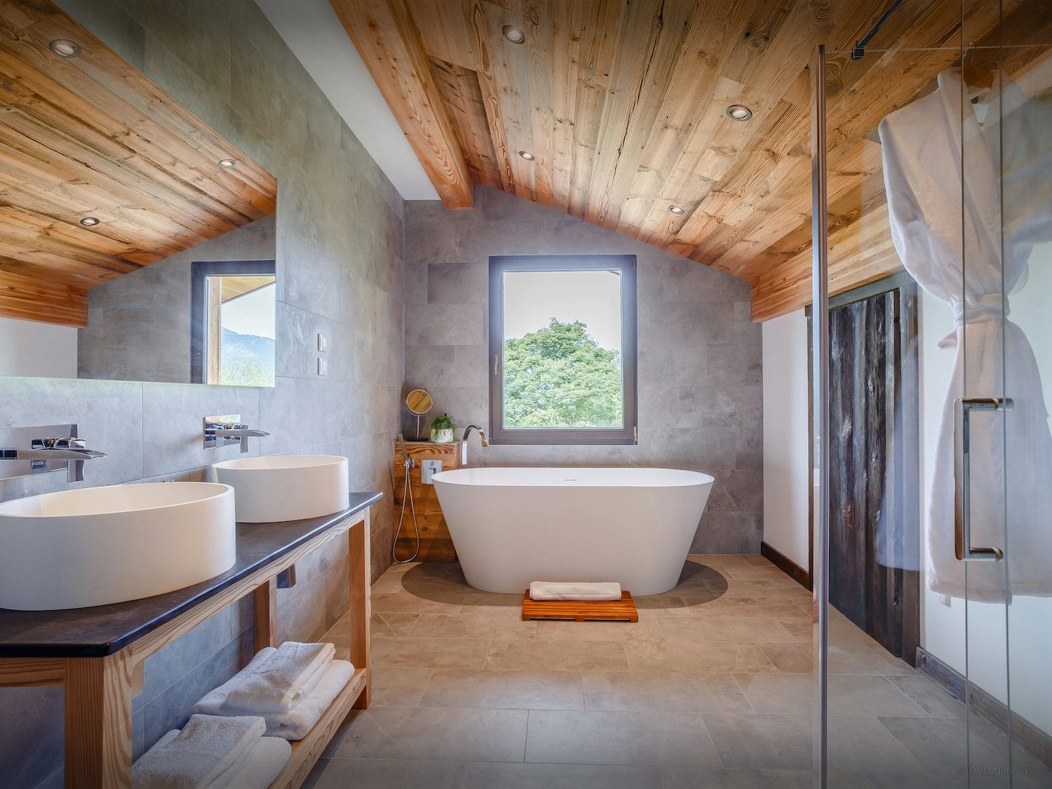 Badezimmer im Chalet Woodman in Frankreich