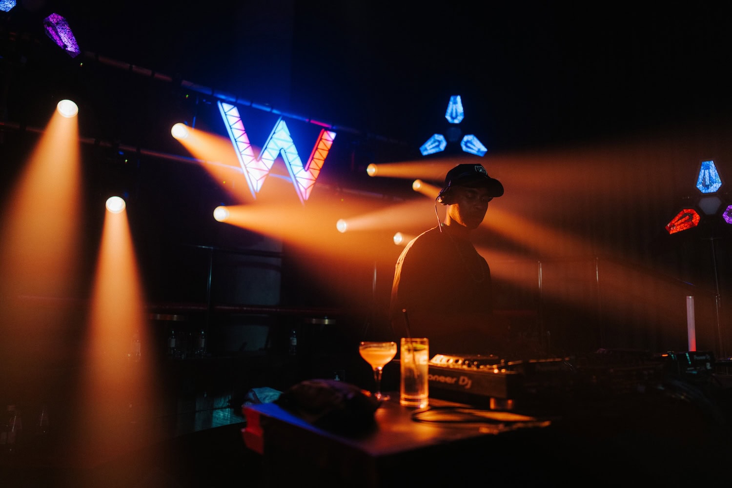 DJ im W London