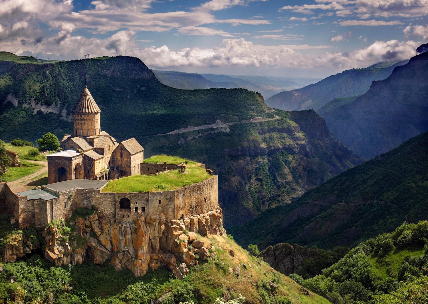 Kloster Tatev in den Bergen von Armenien