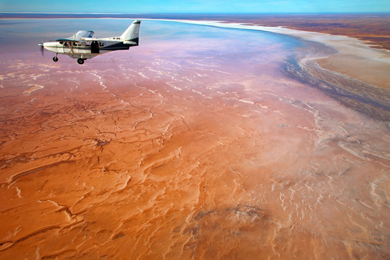 der Lake Eyre in Australien von oben