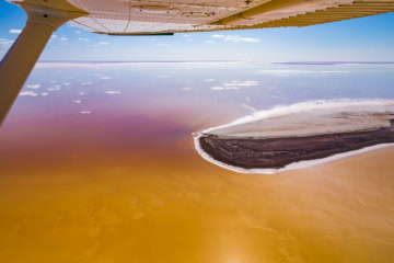 der Lake Eyre von oben aus dem Flugzeug