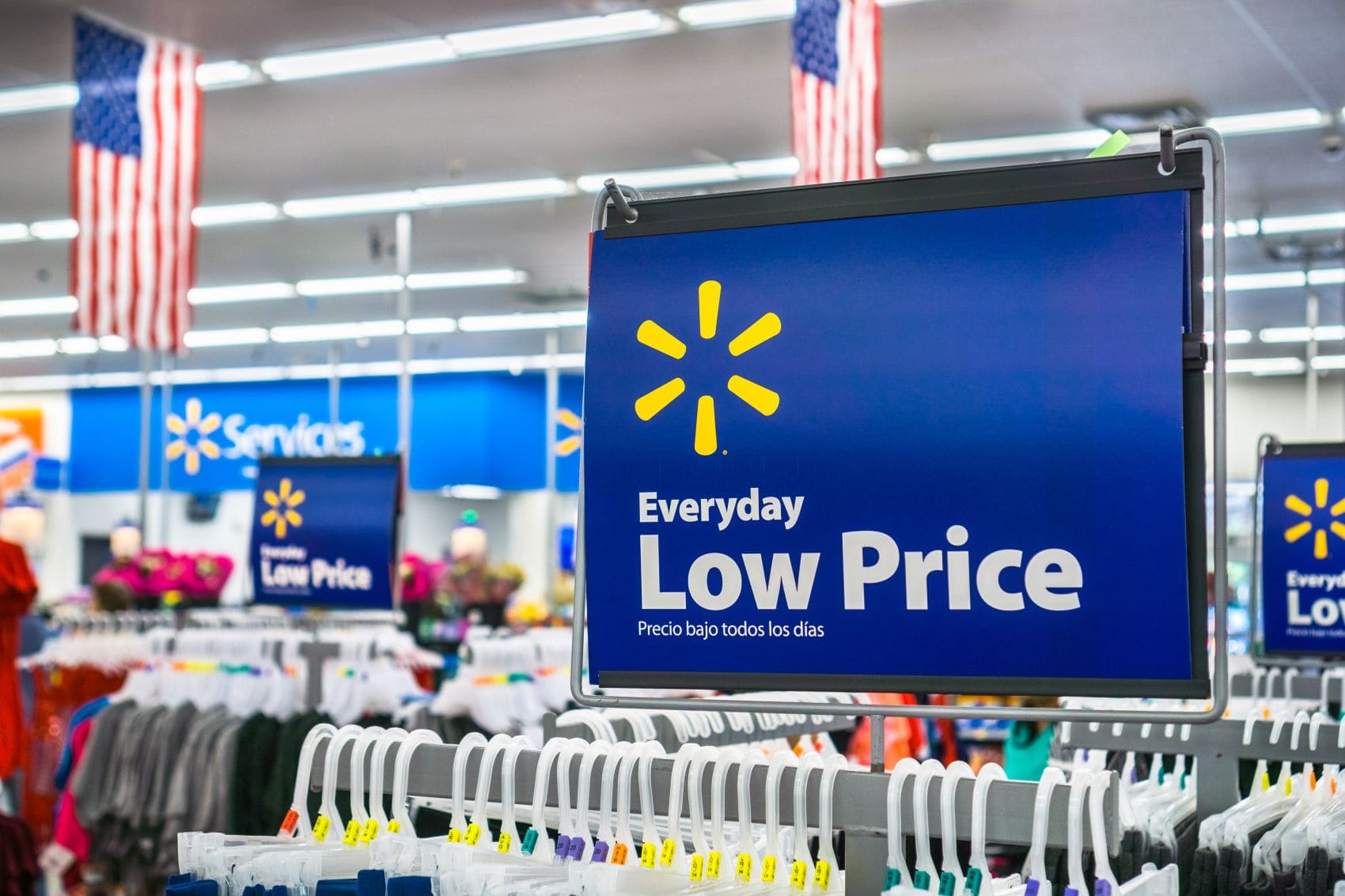 Walmarkt-Supermarkt in den USA wirbt mit Spruch "Everyday low price"