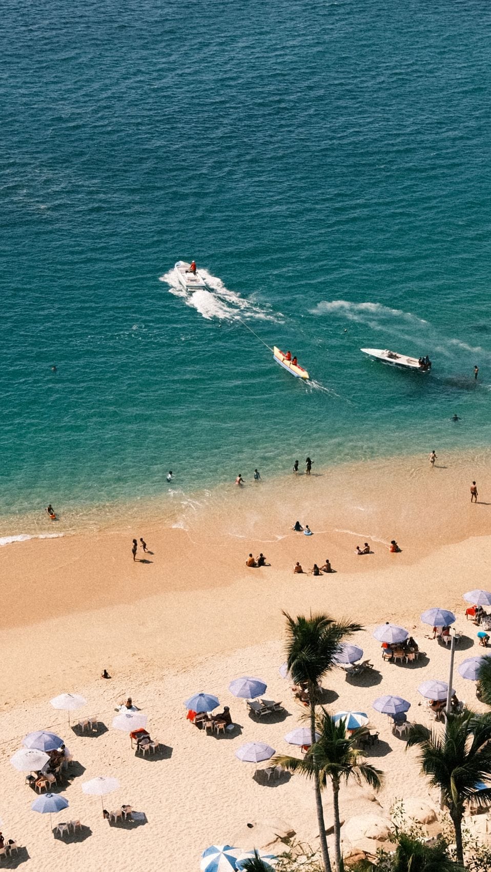 Strand in Acapulco aus der Vogelperspektive 