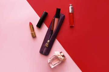Mäppchen von Alexandra Svendsen mit Lippenstiften