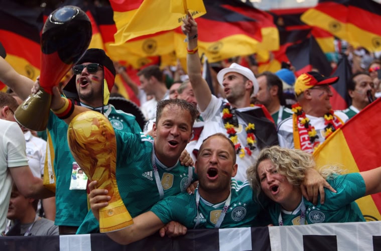Deutsche Fans bei einer Fußball-WM.
