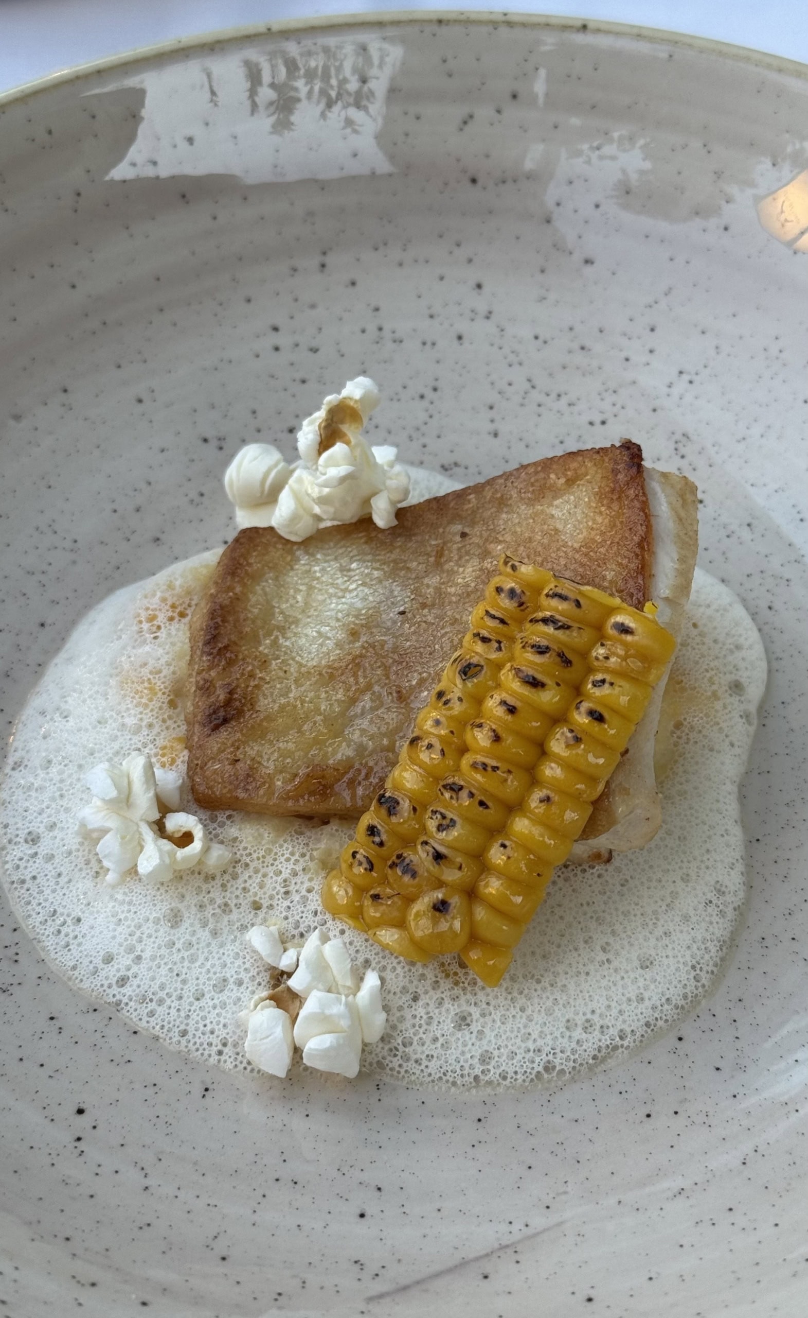 Bio-Goldforelle mit Polenta und Mais im Gasthaus Kehlberghof.