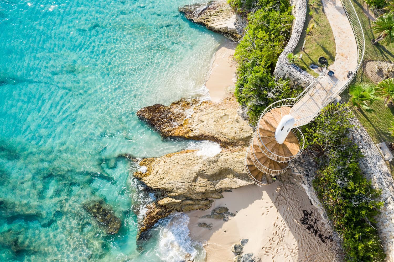 Treppe am Cupecoy Beach auf St. Maarten