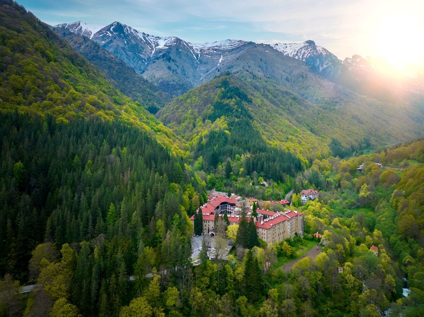 Blick auf das orthodoxe Kloster Rila in Bulgarien 