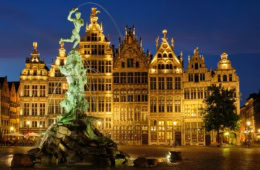 Brüssel Altstadt bei Nacht